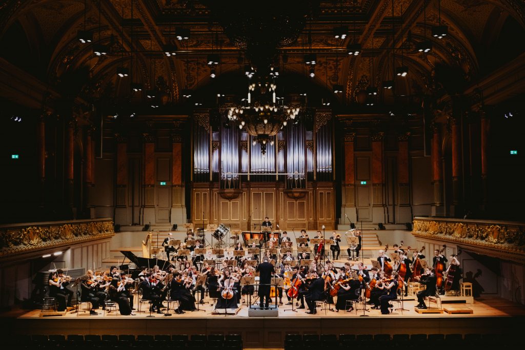 AOZ in der Tonhalle Zürich
